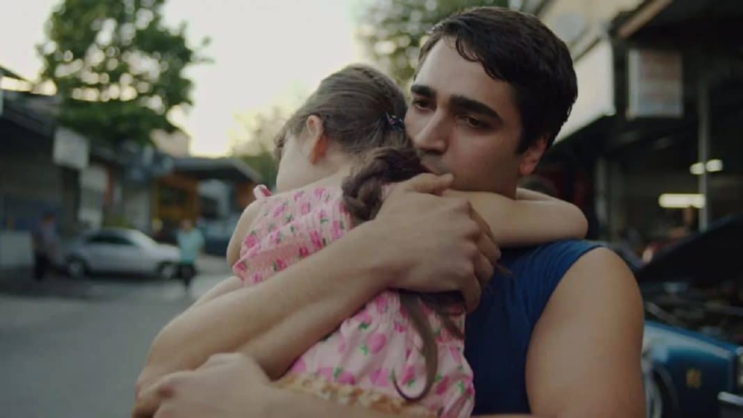 capa Crítica elogia: filme turco recém-chegado à Netflix já é considerado um dos melhores da plataforma