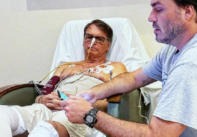 pensarcontemporaneo.com - Avaliação médica deste domingo acendeu sinal vermelho sobre a condição de Bolsonaro