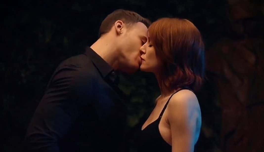 A série turca escondida na Netflix que vai tirar o seu fôlego do começo ao fim