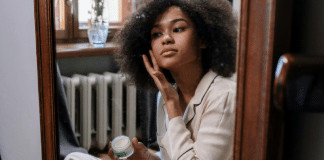 Como preparar a pele antes da maquiagem para um resultado luminoso e impecável?