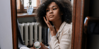 Como preparar a pele antes da maquiagem para um resultado luminoso e impecável?