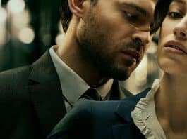 Raro de acontecer: esse filme da Netflix agrada tanto o público feminino quanto masculino — e tá bombando!