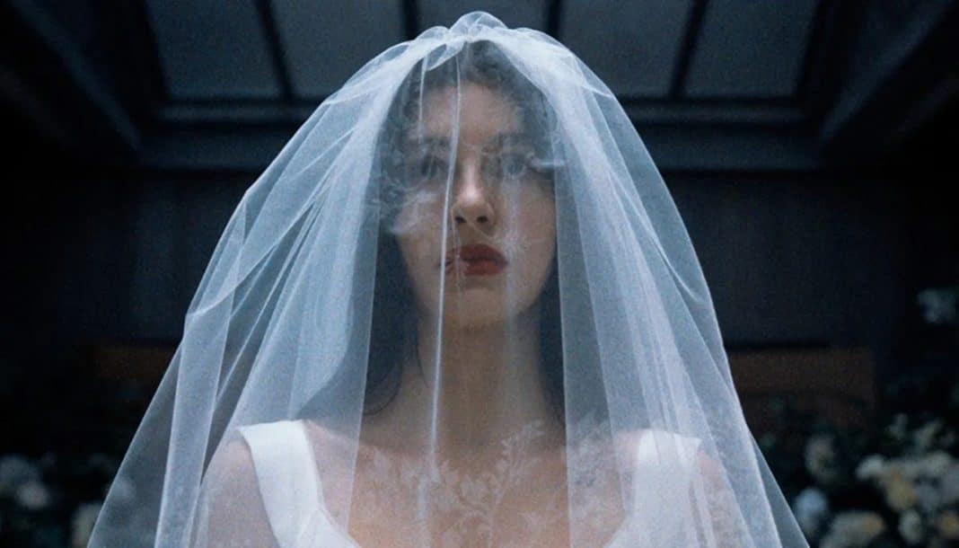 Algo Horrível Vai Acontecer: série nova da Netflix arrepia já na 1ª cena e faz você desconfiar de tudo