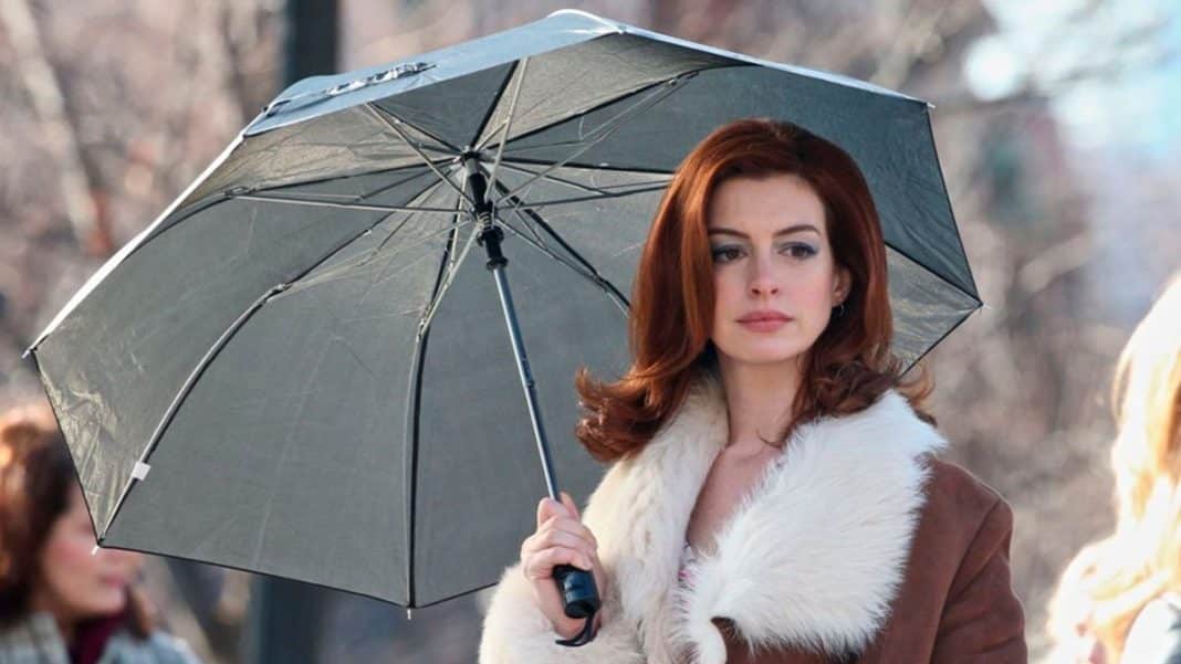 Anne Hathaway rouba a cena nesta série imperdível para assistir a 2 neste fim de semana