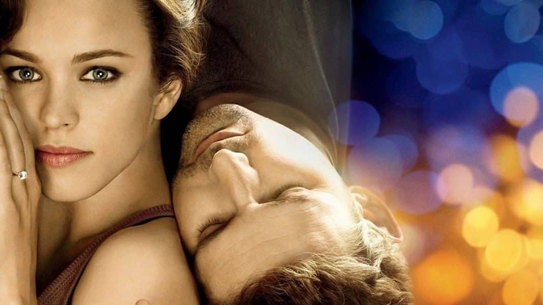 Romance que conquistou 7 milhões de leitores virou filme com Rachel McAdams que está bombando na Netflix… E você deveria dar uma chance!