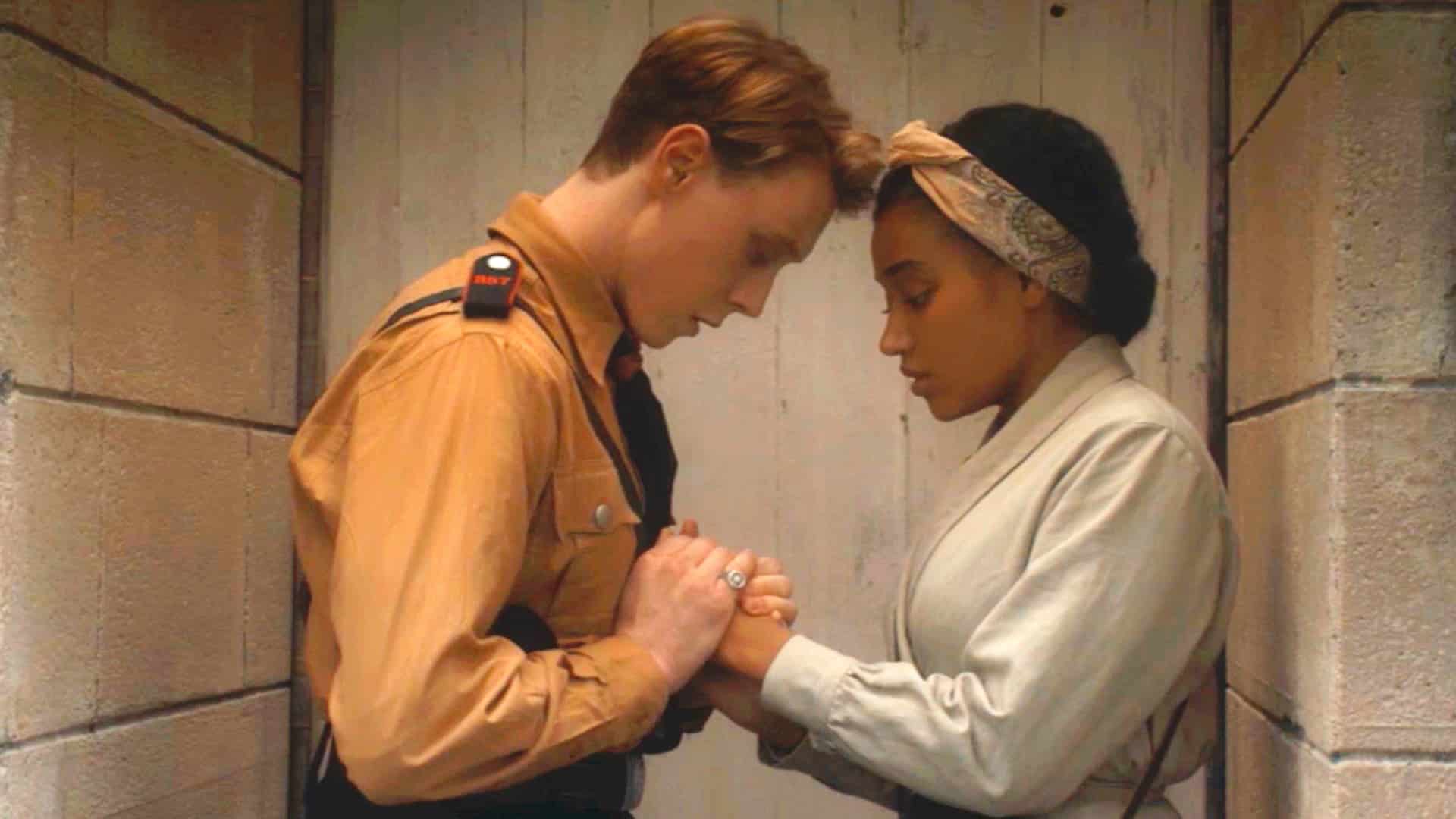 pensarcontemporaneo.com - Neste filma&ccedil;o de romance e drama, filho de um general de Hitler se apaixona por uma mulher negra em pleno Terceiro Reich