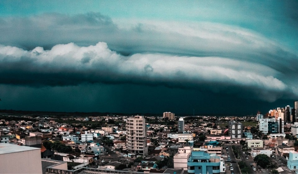 Dois ciclones trazem tempestades, granizo e chuva extrema nas próximas 48 horas no Brasil - veja se a sua cidade será atingida pensarcontemporaneo.com - Dois ciclones trazem tempestades, granizo e chuva extrema nas próximas 48 horas no Brasil - veja se a sua cidade será atingida