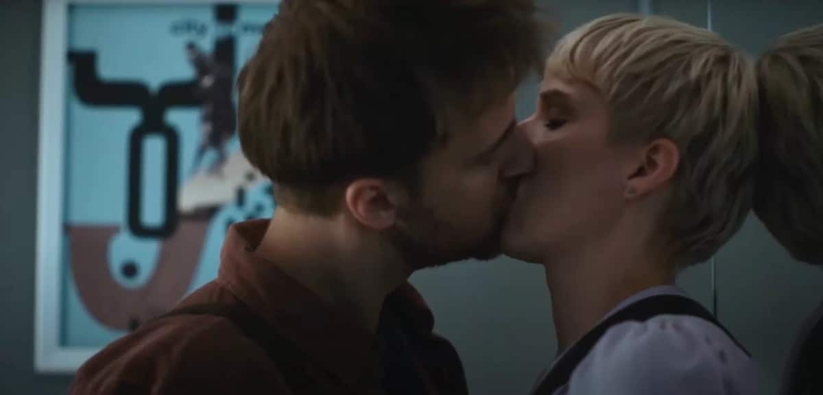 pensarcontemporaneo.com - Casada e infeliz, mulher reencontra ex-amor da juventude e toma decis&atilde;o que muda tudo em romance da Netflix