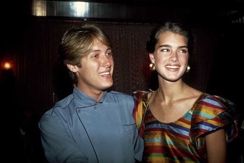 pensarcontemporaneo.com - Esse ator se casou com sua instrutora de yoga e teve um filho aos 50 anos... Hoje est&aacute; irreconhec&iacute;vel, longe dos seus dias de gl&oacute;ria nos anos 80